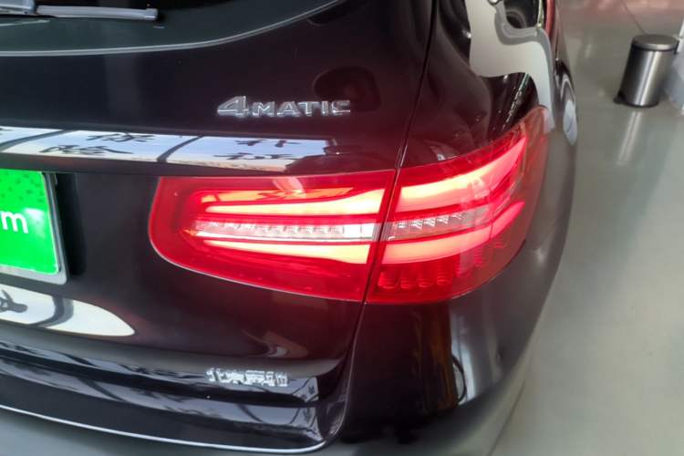 Used Mercedes-Benz GLC 2018 GLC 260 4MATIC Luxury Model Right Rear Taillight