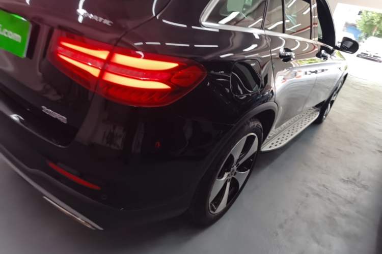 Used Mercedes-Benz GLC 2018 GLC 300 4MATIC Sport Edition Right Rear Taillight