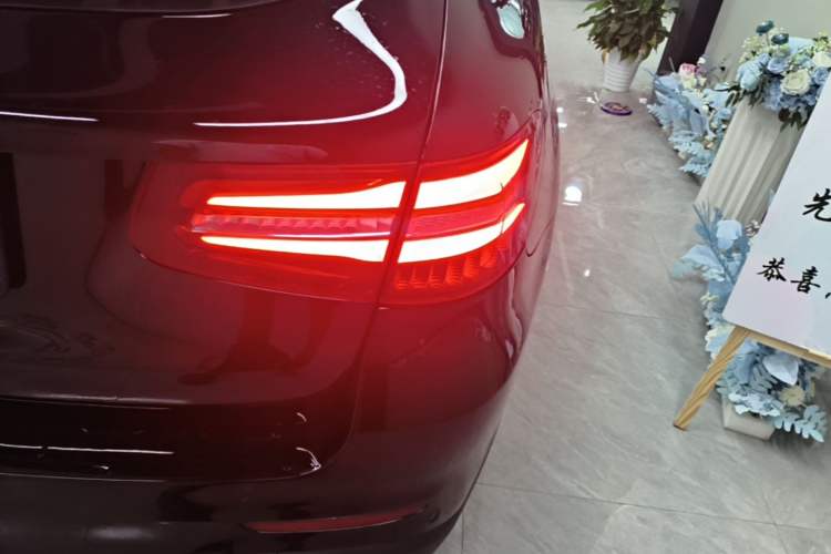 Used Mercedes-Benz GLC 2018 GLC 300 4MATIC Sport Edition Right Rear Taillight