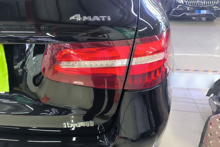 Used Mercedes-Benz GLC 2018 Refreshed GLC 300 4MATIC Dynamic Edition Right Rear Taillight
