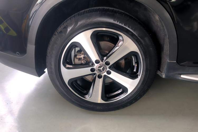 Used Mercedes-Benz GLC 2018 GLC 260 4MATIC Luxury Model Right Rear Wheel Hub