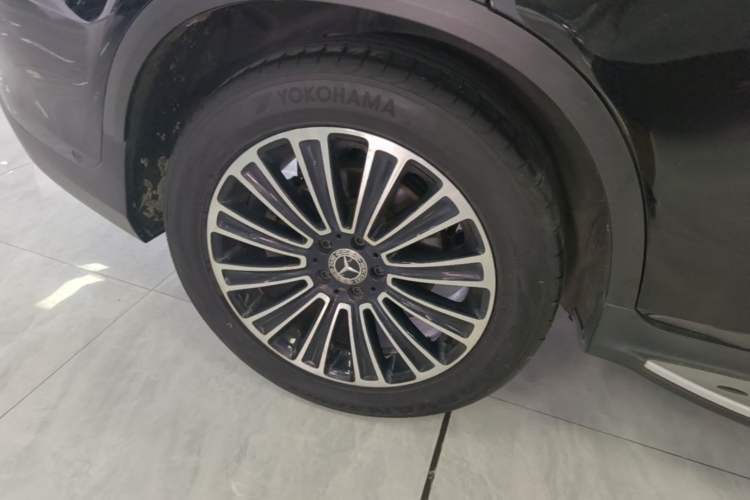 Used Mercedes-Benz GLC 2018 Facelifted GLC 260 4MATIC Dynamic Edition Right Rear Wheel Hub