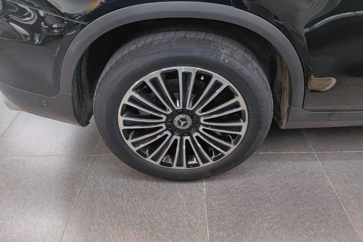Used Mercedes-Benz GLC 2018 Facelift GLC 200 4MATIC Right Rear Wheel Hub