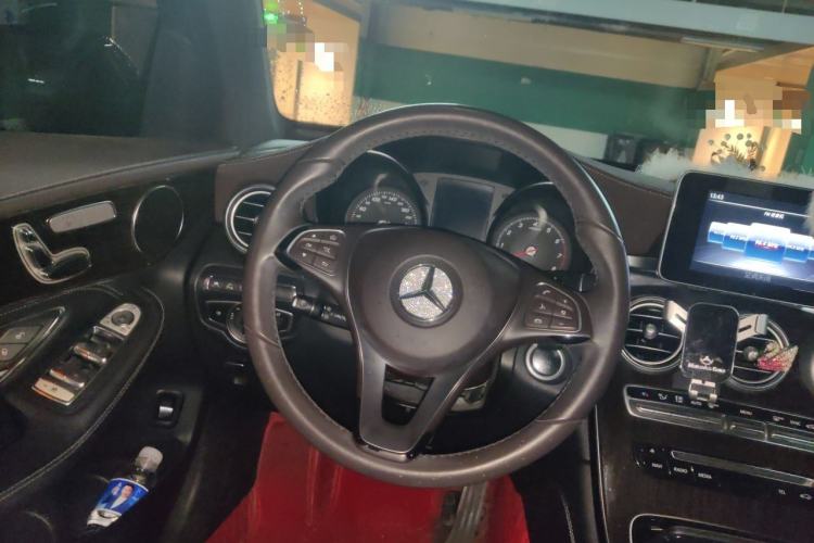 Used Mercedes-Benz GLC 2018 Facelift GLC 260 4MATIC Luxury Edition Steering Wheel