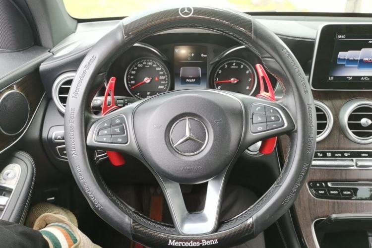 Used Mercedes-Benz GLC 2018 GLC 260 4MATIC Luxury Model Steering Wheel