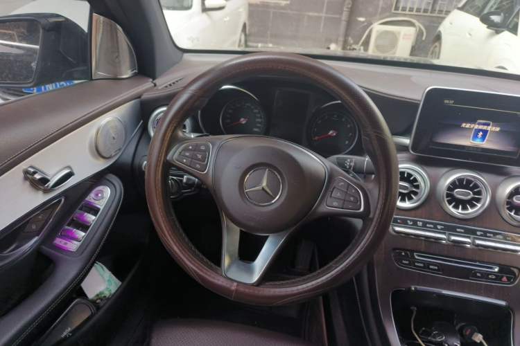 Used Mercedes-Benz GLC 2018 Facelift GLC 200 4MATIC Steering Wheel