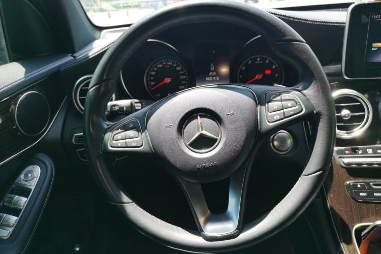 Used Mercedes-Benz GLC 2018 GLC 260 4MATIC Dynamic Edition Steering Wheel