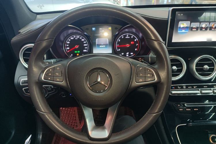 Used Mercedes-Benz GLC 2018 Facelift GLC 200 4MATIC Steering Wheel