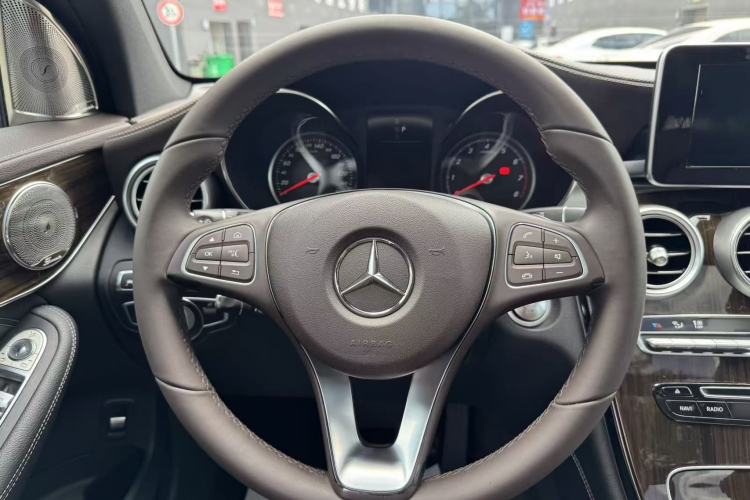 Used Mercedes-Benz GLC 2018 Facelift GLC 260 4MATIC Luxury Edition Steering Wheel