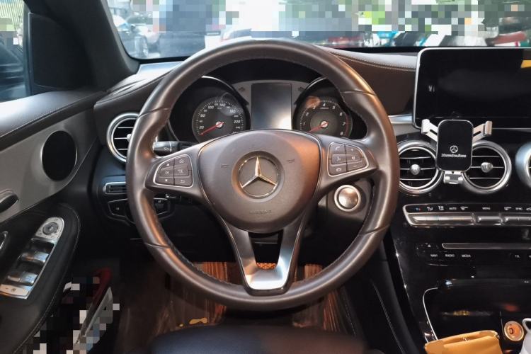 Used Mercedes-Benz GLC 2018 Facelift GLC 200 4MATIC Steering Wheel