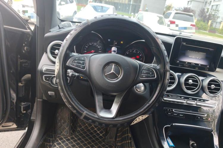Used Mercedes-Benz GLC 2018 Facelift GLC 200 4MATIC Steering Wheel