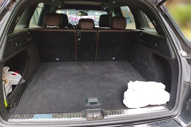 Used Mercedes-Benz GLC 2018 Facelift GLC 200 4MATIC Trunk
