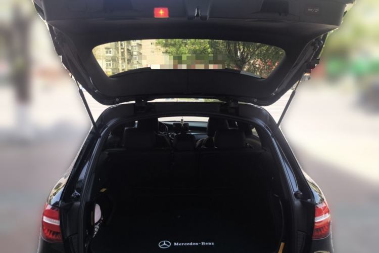 Used Mercedes-Benz GLC 2018 GLC 260 4MATIC Dynamic Edition Trunk