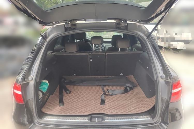 Used Mercedes-Benz GLC 2018 GLC 200 4MATIC Trunk