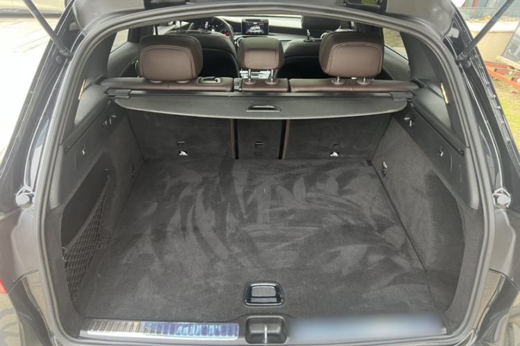 Used Mercedes-Benz GLC 2018 Facelift GLC 260 4MATIC Luxury Edition Trunk
