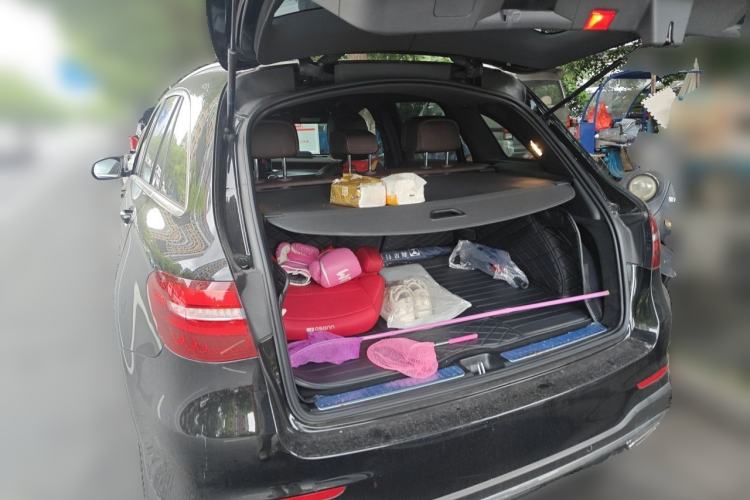 Used Mercedes-Benz GLC 2018 GLC 260 4MATIC Luxury Model Trunk