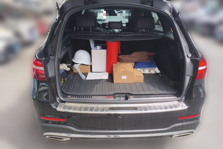 Used Mercedes-Benz GLC 2018 Facelift GLC 260 4MATIC Luxury Edition Trunk