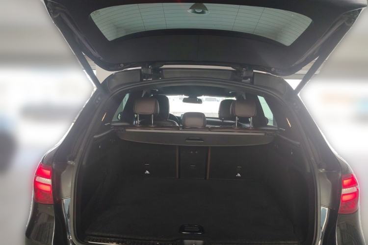 Used Mercedes-Benz GLC 2018 GLC 200 4MATIC Trunk