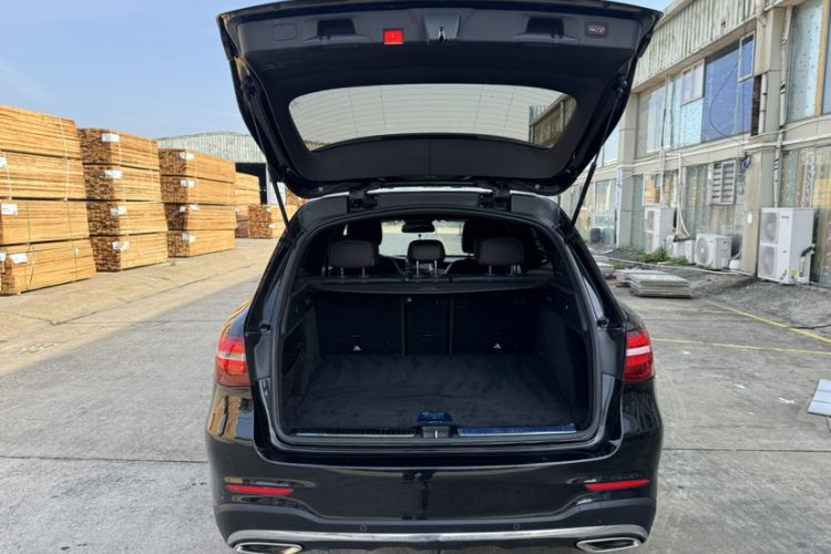 Used Mercedes-Benz GLC 2018 Refreshed GLC 300 4MATIC Dynamic Edition Trunk