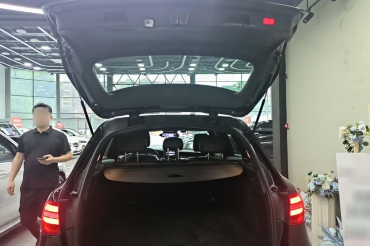 Used Mercedes-Benz GLC 2018 GLC 300 4MATIC Sport Edition Trunk