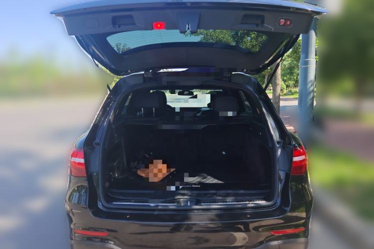 Used Mercedes-Benz GLC 2018 GLC 260 4MATIC Dynamic Edition Trunk