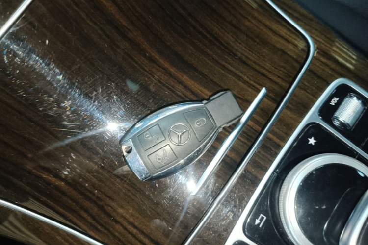 Used Mercedes-Benz GLC 2018 GLC 260 4MATIC Dynamic Edition Vehicle Key