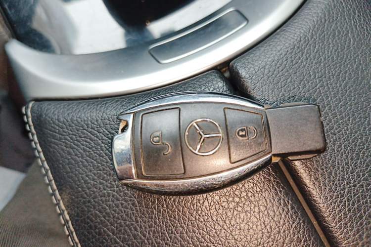Used Mercedes-Benz GLC 2018 Facelift GLC 200 4MATIC Vehicle Key