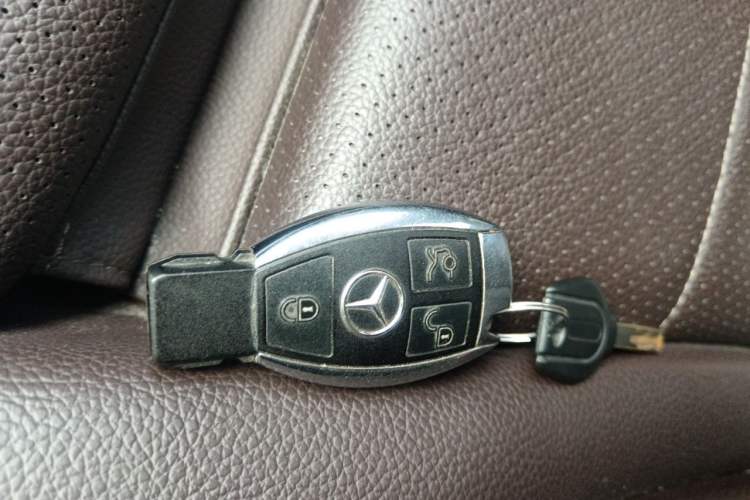 Used Mercedes-Benz GLC 2018 GLC 300 4MATIC Sport Edition Vehicle Key