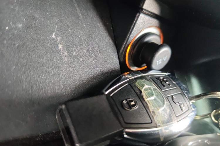 Used Mercedes-Benz GLC 2018 GLC 260 4MATIC Dynamic Edition Vehicle Key