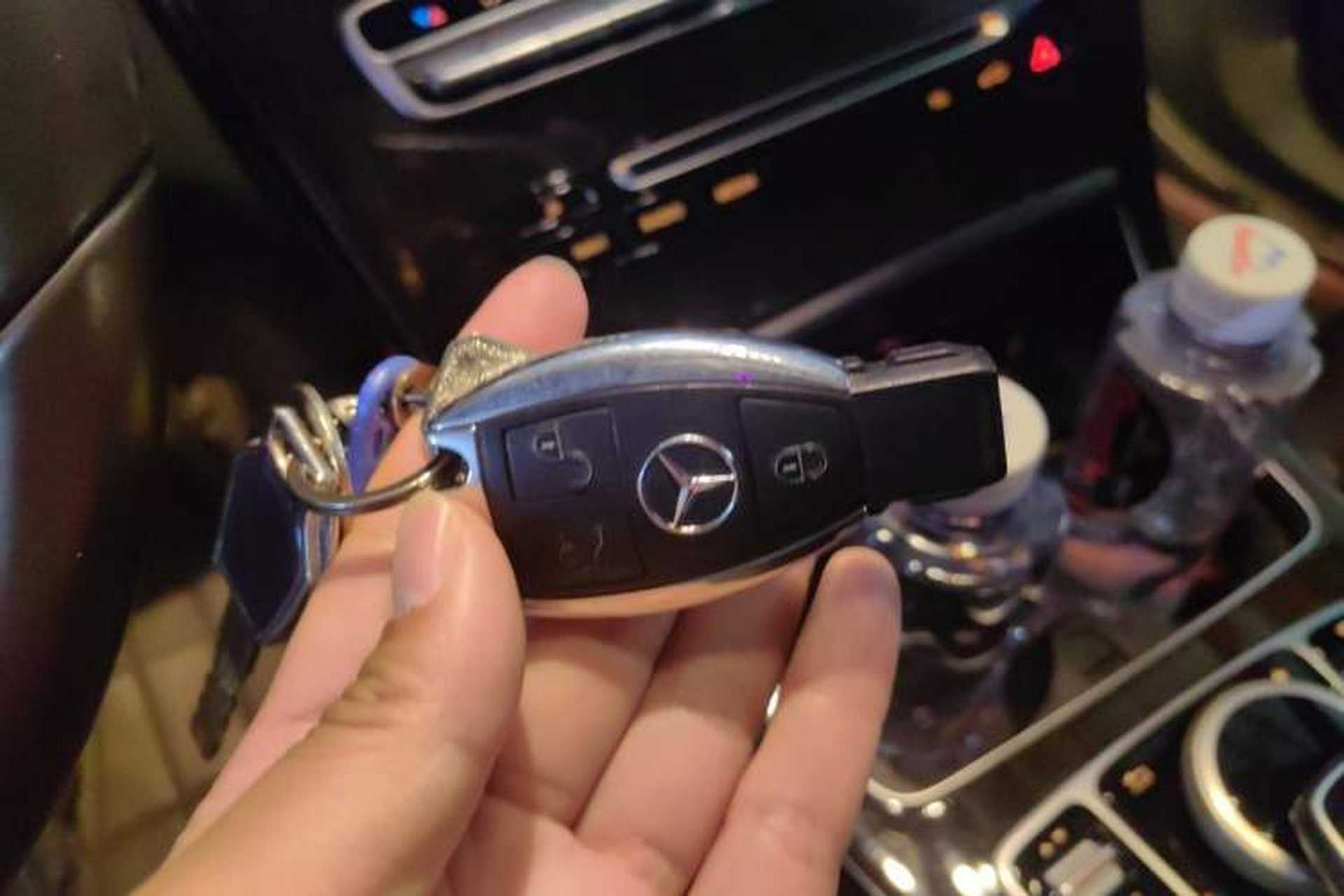 Used Mercedes-Benz GLC 2018 Facelift GLC 260 4MATIC Luxury Edition Vehicle Key