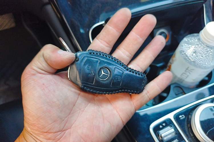 Used Mercedes-Benz GLC 2018 Facelift GLC 200 4MATIC Vehicle Key