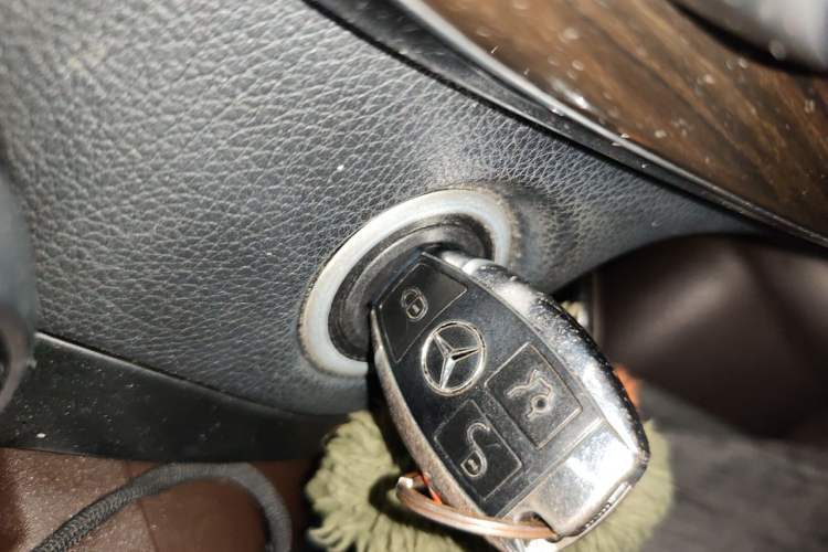 Used Mercedes-Benz GLC 2018 GLC 260 4MATIC Luxury Model Vehicle Key