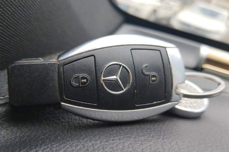 Used Mercedes-Benz GLC 2018 Facelift GLC 200 4MATIC Vehicle Key