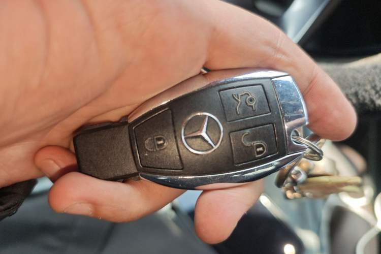 Used Mercedes-Benz GLC 2018 GLC 260 4MATIC Luxury Model Vehicle Key