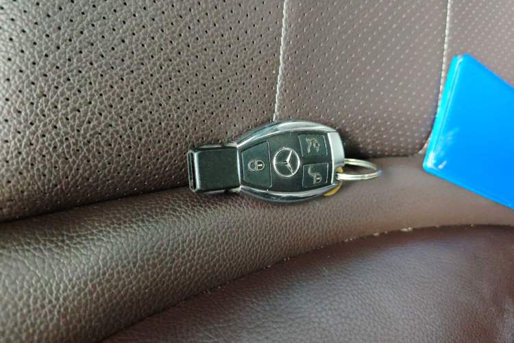 Used Mercedes-Benz GLC 2018 GLC 300 4MATIC Sport Edition Vehicle Key