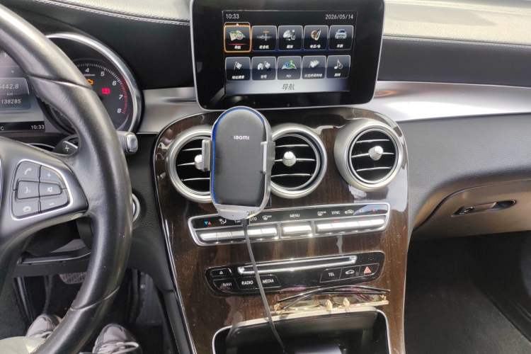 Used Mercedes-Benz GLC 2018 Facelifted GLC 260 4MATIC Dynamic Edition Audio And AC Panel