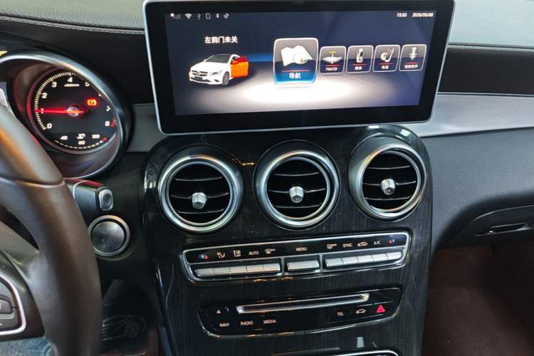 Used Mercedes-Benz GLC 2018 GLC 200 4MATIC Audio And AC Panel
