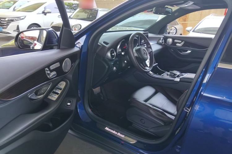 Used Mercedes-Benz GLC 2018 GLC 260 4MATIC Dynamic Edition Driver Seat