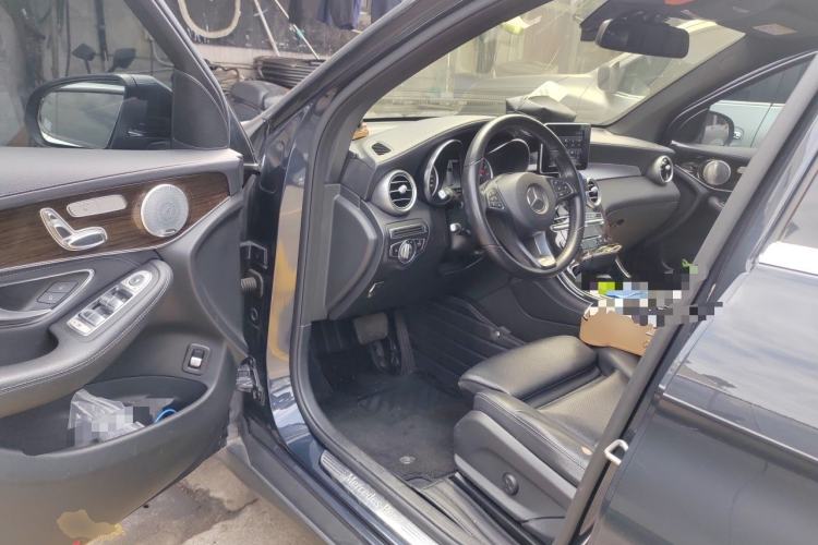 Used Mercedes-Benz GLC 2018 Facelifted GLC 260 4MATIC Dynamic Edition Driver Seat