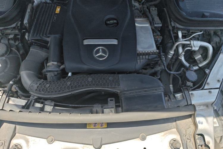 Used Mercedes-Benz GLC 2018 GLC 260 4MATIC Luxury Model Engine Bay