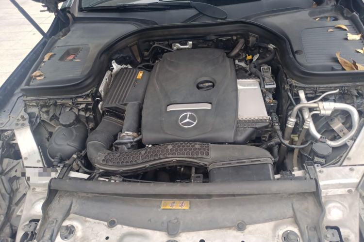 Used Mercedes-Benz GLC 2018 GLC 260 4MATIC Luxury Model Engine Bay