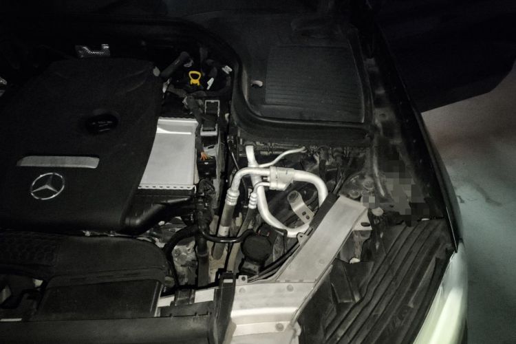 Used Mercedes-Benz GLC 2018 GLC 260 4MATIC Dynamic Edition Engine Bay Left