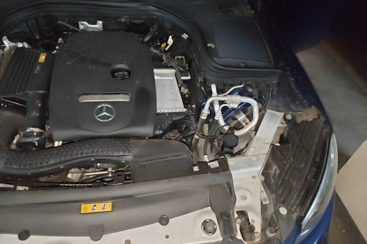 Used Mercedes-Benz GLC 2018 Refreshed GLC 300 4MATIC Dynamic Edition Engine Bay Left