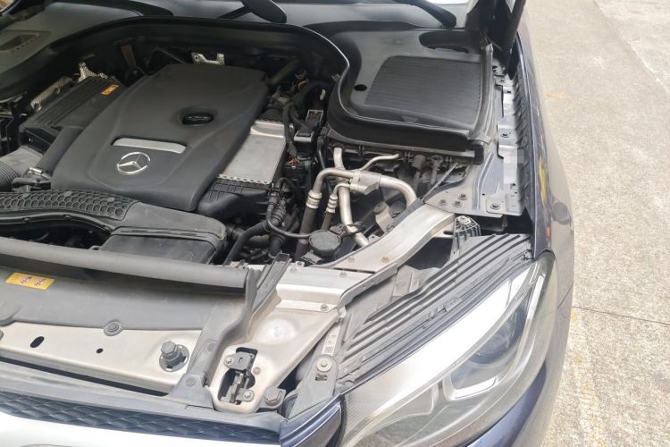 Used Mercedes-Benz GLC 2018 GLC 260 4MATIC Luxury Model Engine Bay Left