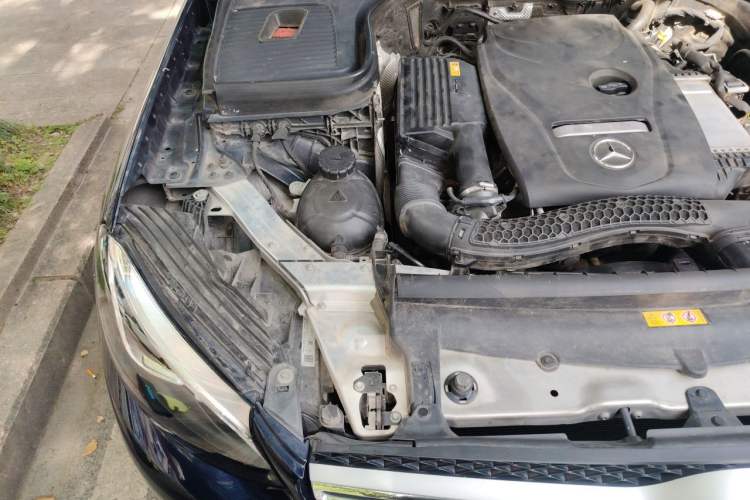 Used Mercedes-Benz GLC 2018 GLC 200 4MATIC Engine Bay Right