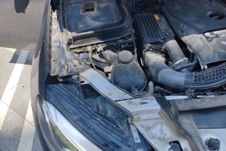 Used Mercedes-Benz GLC 2018 GLC 260 4MATIC Dynamic Edition Engine Bay Right
