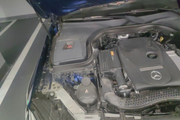Used Mercedes-Benz GLC 2018 Facelift GLC 260 4MATIC Luxury Edition Engine Bay Right