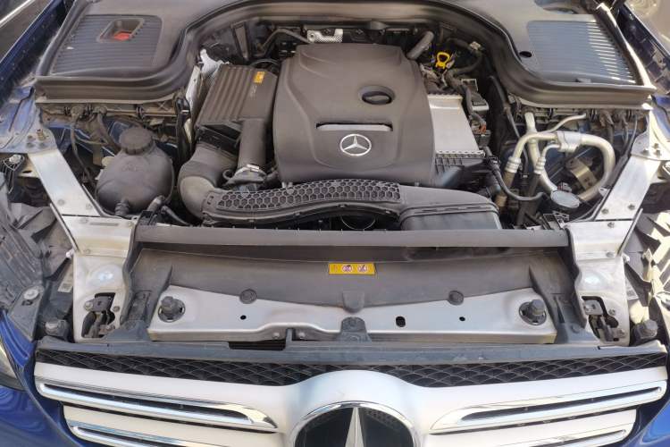Used Mercedes-Benz GLC 2018 GLC 260 4MATIC Dynamic Edition Engine Bay