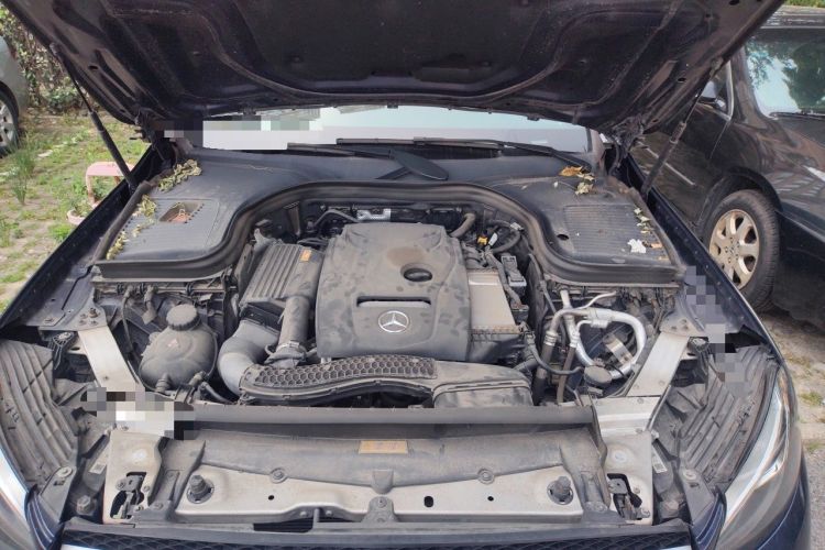 Used Mercedes-Benz GLC 2018 GLC 260 4MATIC Luxury Model Engine Bay