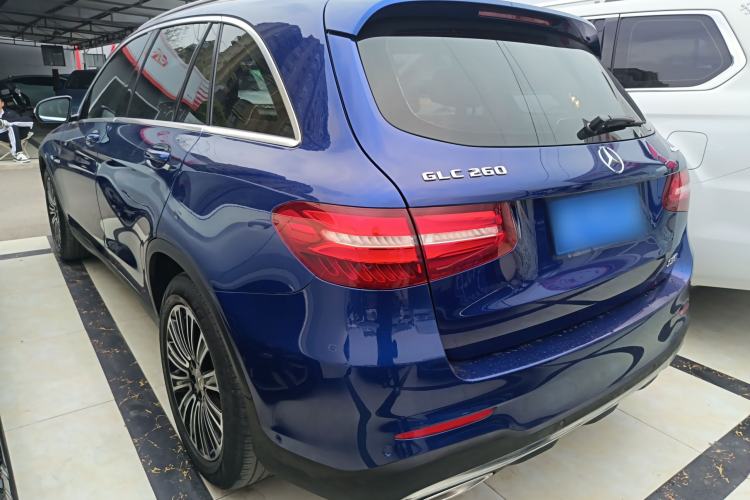 Used Mercedes-Benz GLC 2018 Facelifted GLC 260 4MATIC Dynamic Edition Exterior 2